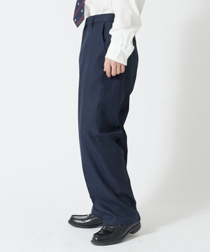 ネイビー モデル:167cm L着用