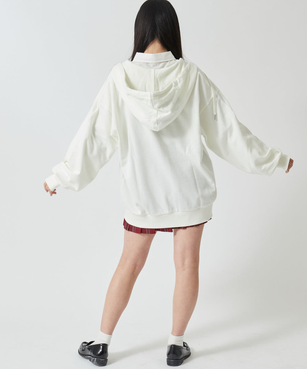 オフホワイト モデル:160cm F着用