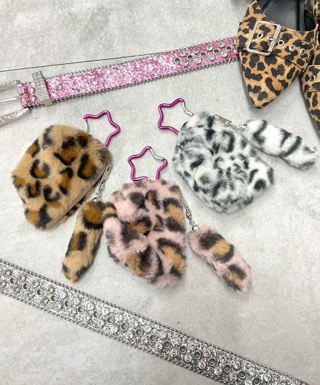 ファーしっぽミニポーチ