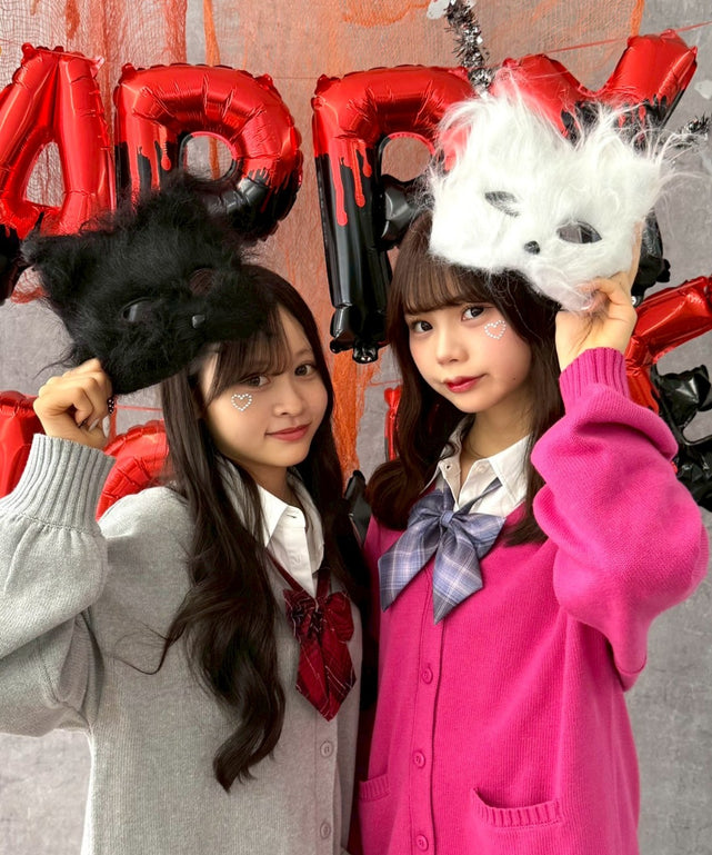 左：ブラック　右：ホワイト