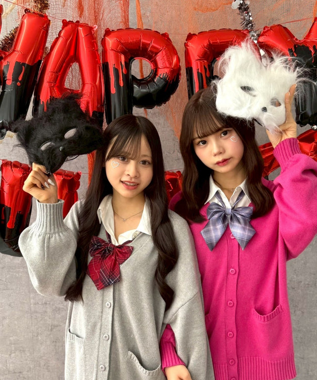 左：ブラック　右：ホワイト