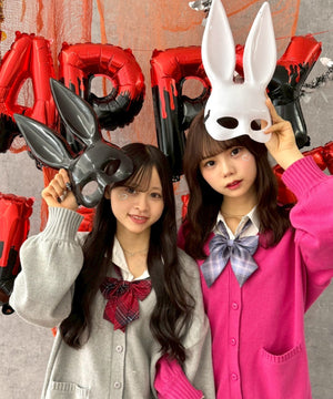 左：ブラック　右：ホワイト