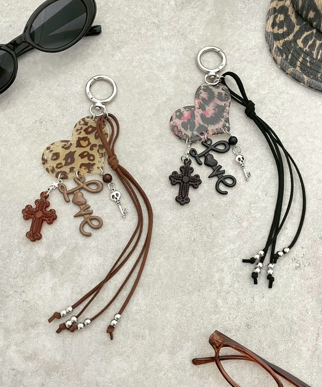 左：ブラウン　右：ブラック