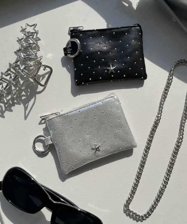 ワンポイントスタッズスクエアポーチ