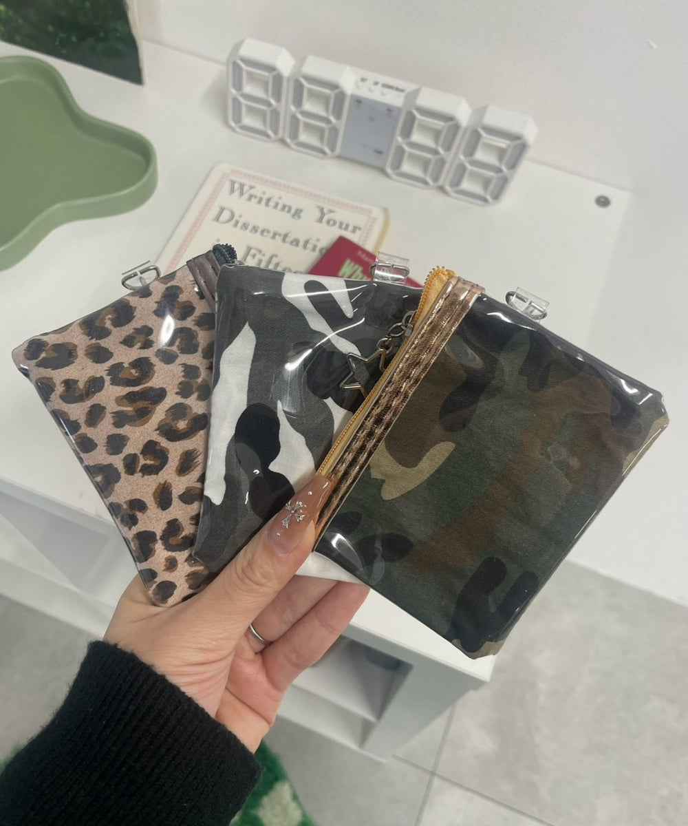 総柄メタルクリアポーチ