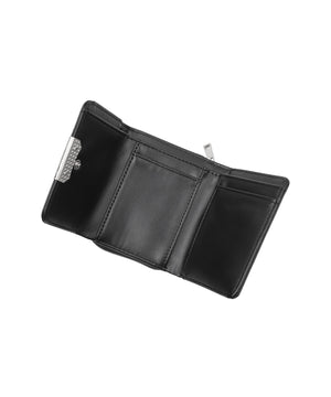 金具付きフラップウォレット