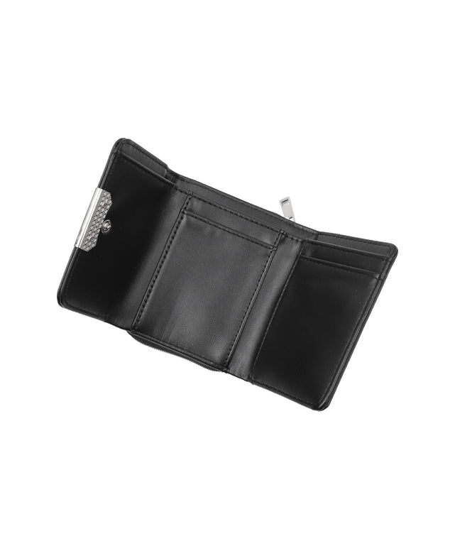 金具付きフラップウォレット