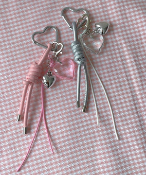 左：ピンク　右：シルバー