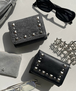 スクエアスタッズウォレット