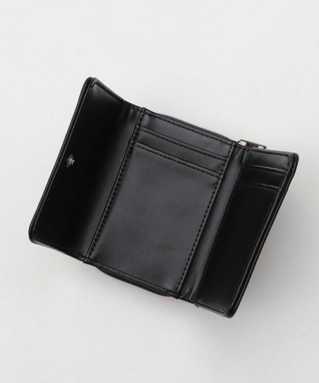 スクエアスタッズウォレット