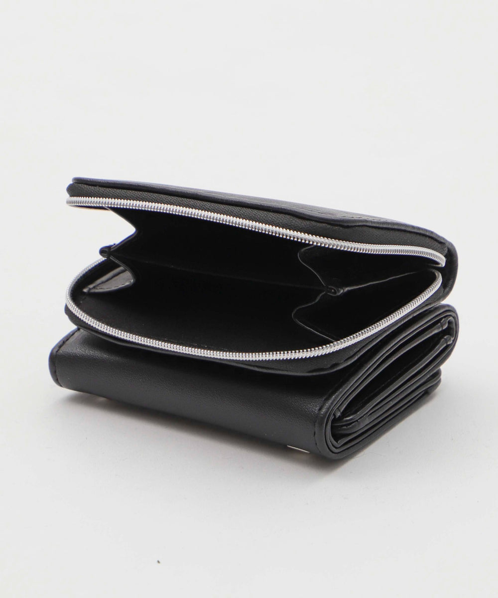 スクエアスタッズウォレット