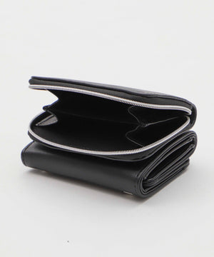 スクエアスタッズウォレット