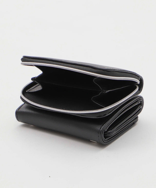 スクエアスタッズウォレット