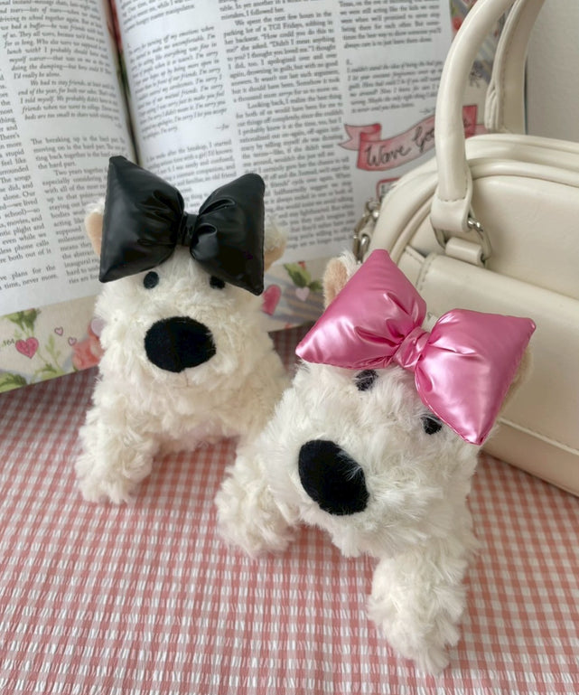 左：ブラック　右：ピンク