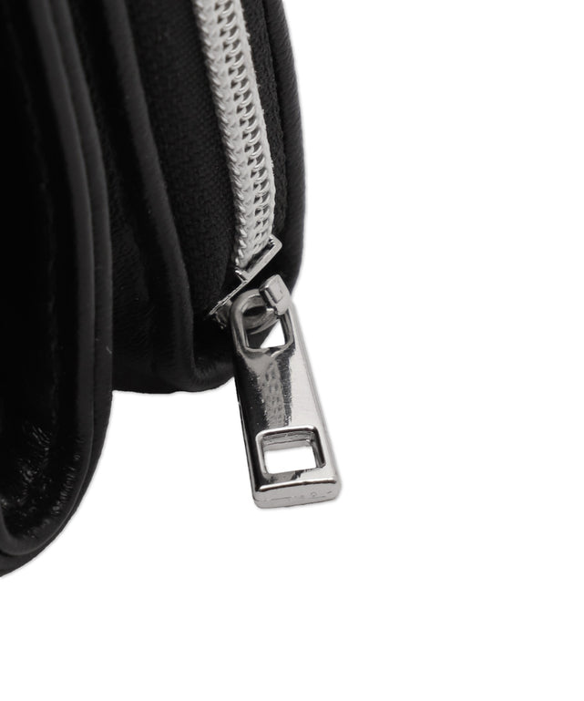 ハートレターフラップウォレット