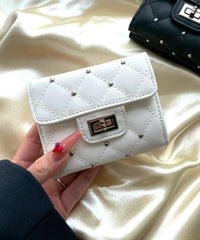 スタッズキルティングフラップウォレット