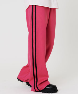 ピンク モデル:157cm F着用