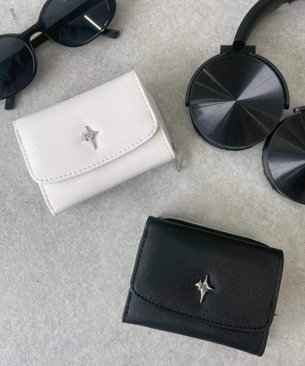 キラキラパーツフラップウォレット