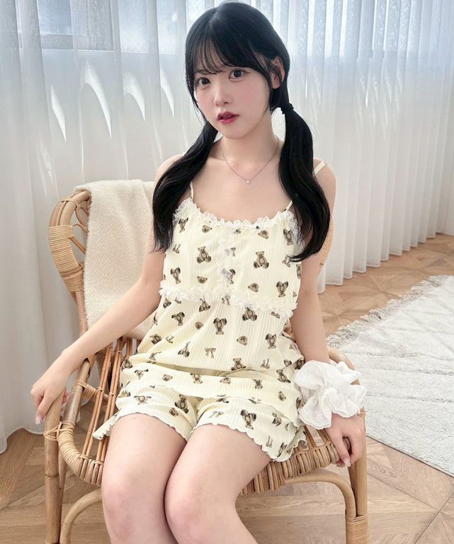 キャミセットアップルームウェア/柄１：ベア　モデル：155cm F着用