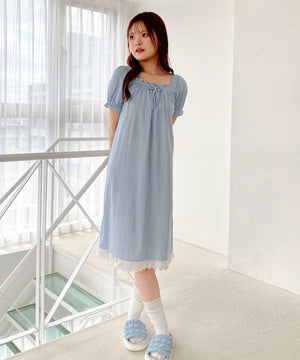 サックス　モデル：160cm F着用