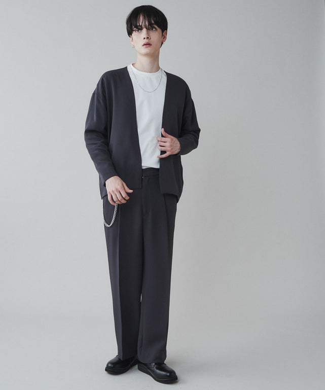 Dグレー モデル：180cm L着用