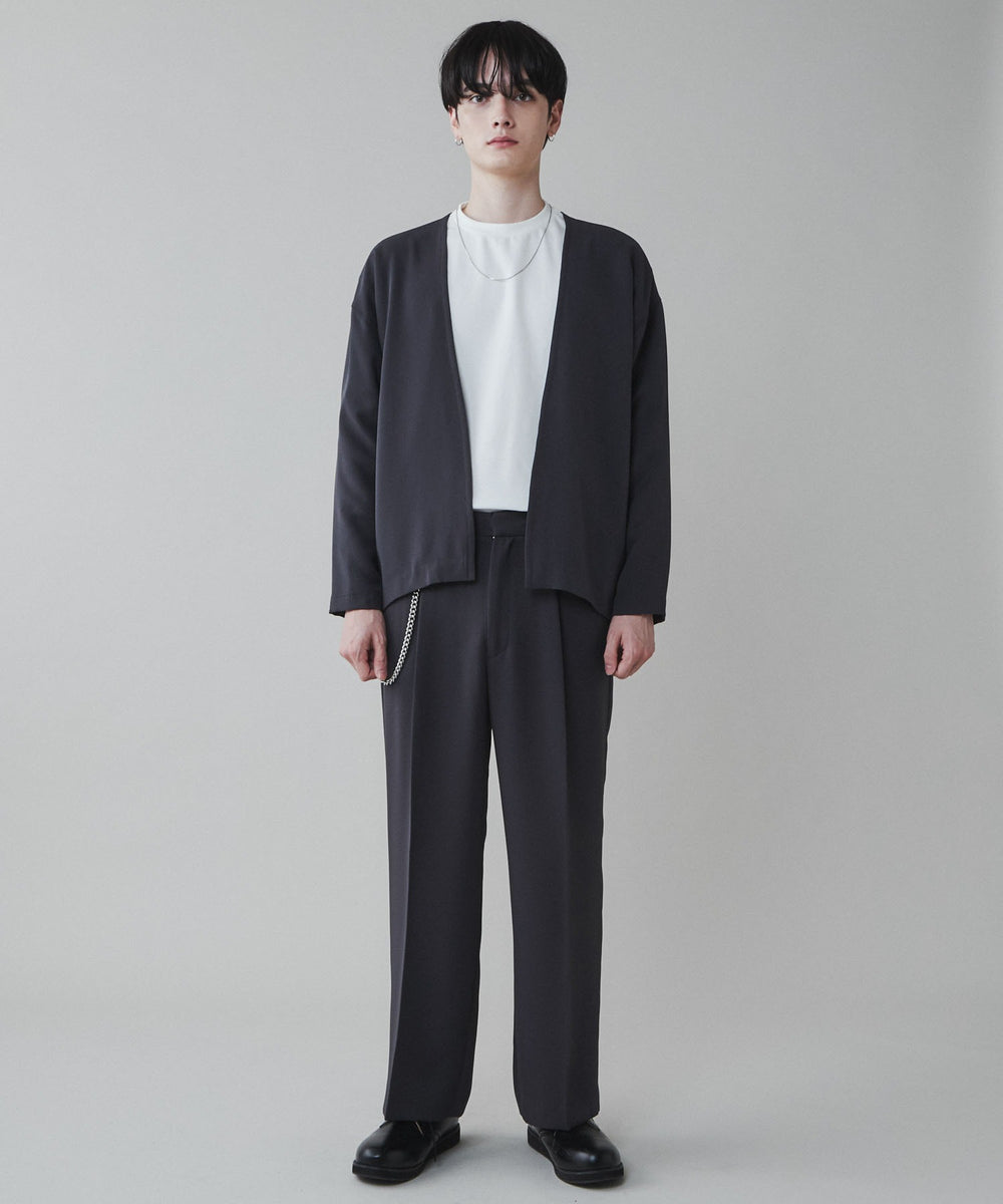 Dグレー モデル：180cm L着用