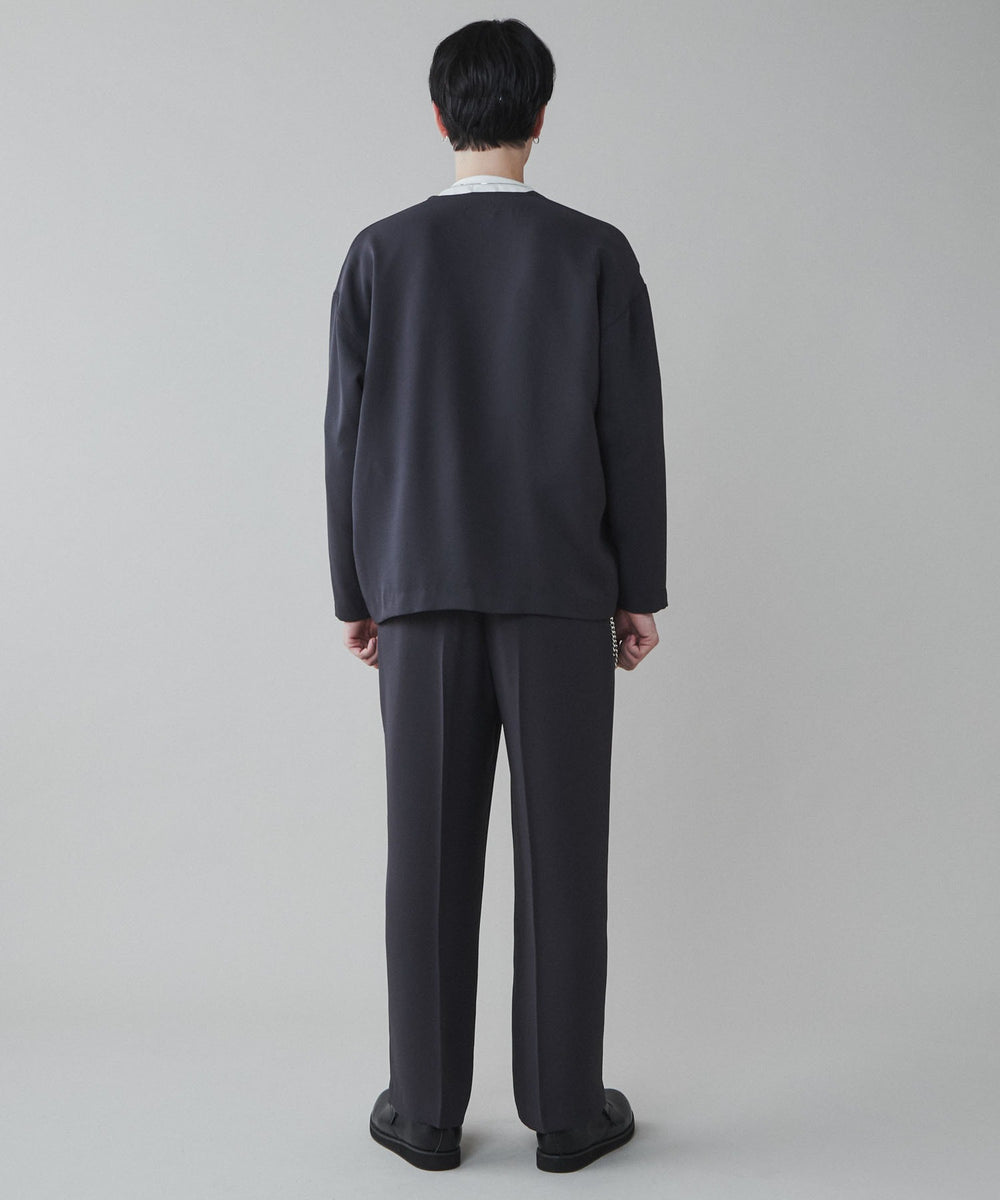 Dグレー モデル：180cm L着用