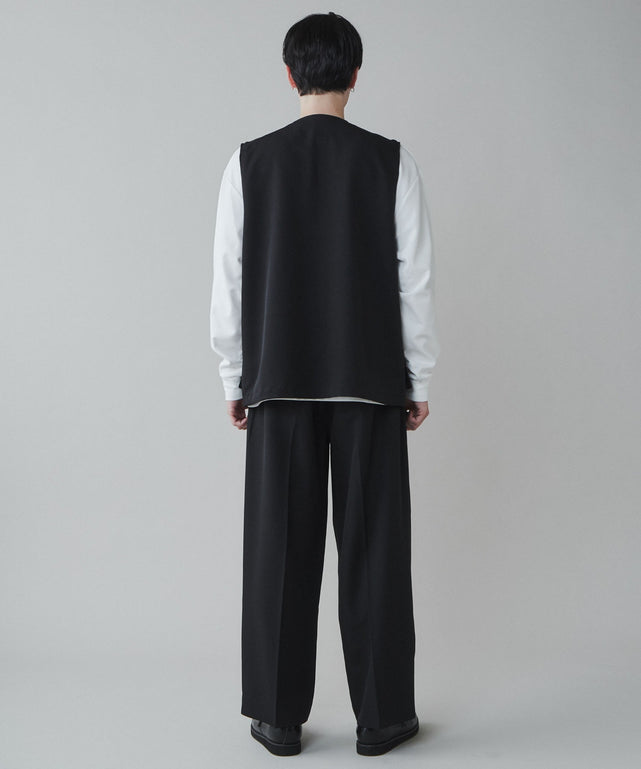 ブラック モデル：180cm F着用