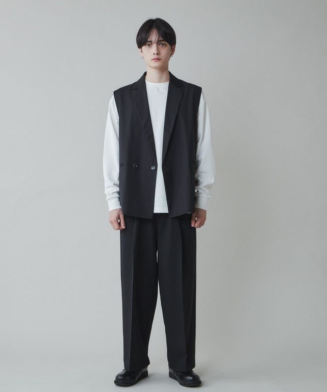 ブラック モデル：180cm F着用