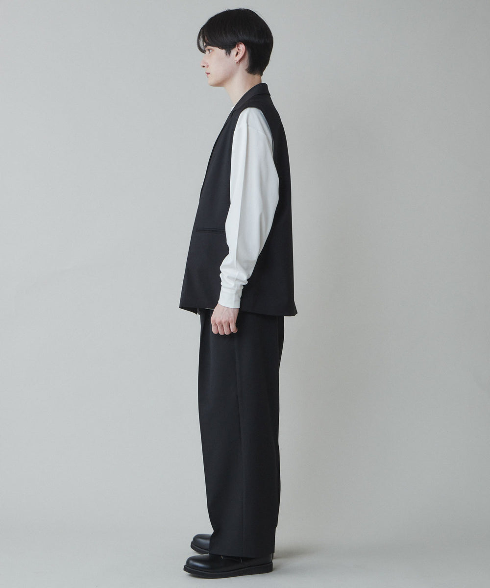 ブラック モデル：180cm F着用