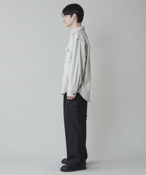 ホワイトアイボリー モデル：180cm L着用