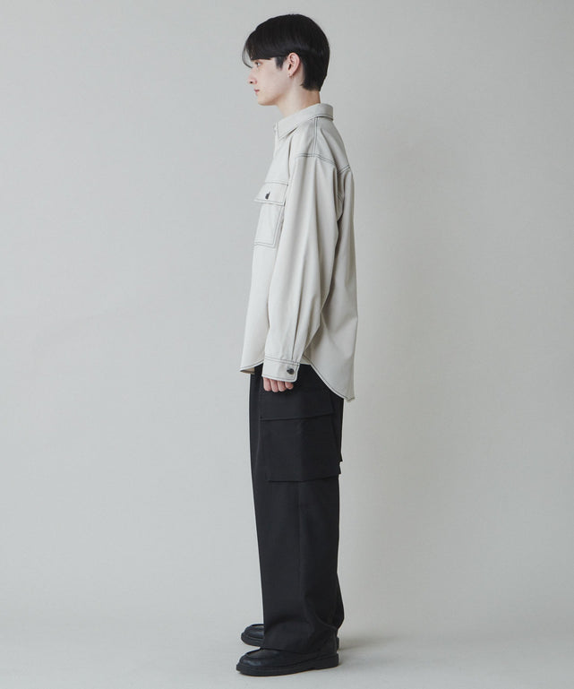 ホワイトアイボリー モデル：180cm L着用