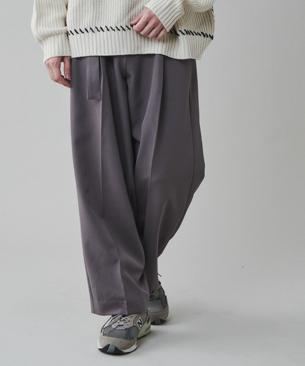 Dグレー モデル：180cm L着用