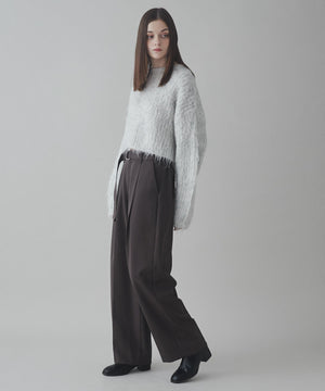 ブラウン モデル：173cm L着用