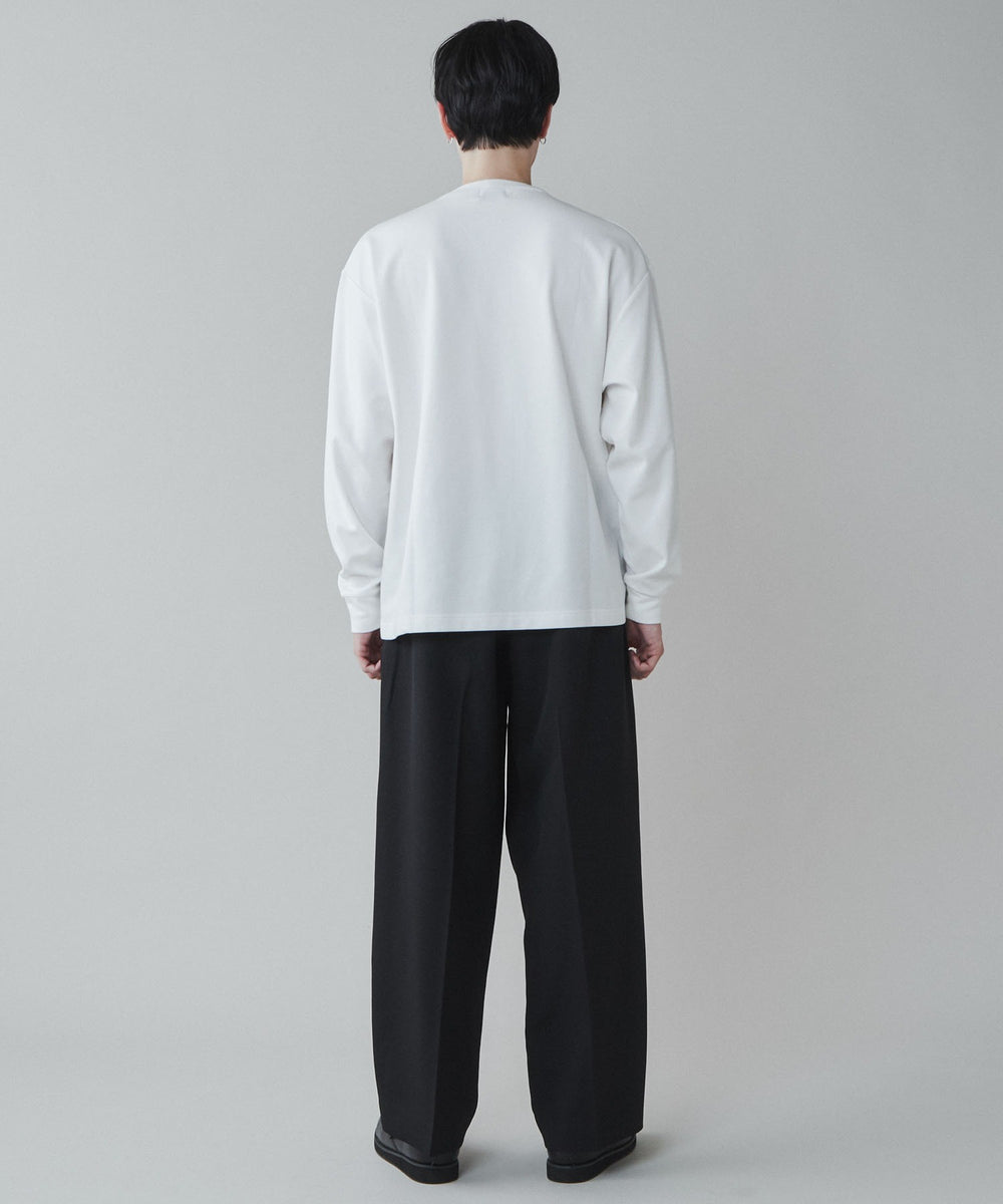 ブラック モデル：180cm L着用