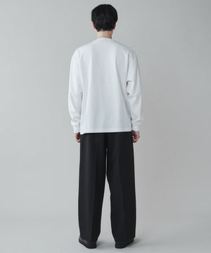 ブラック モデル：180cm L着用