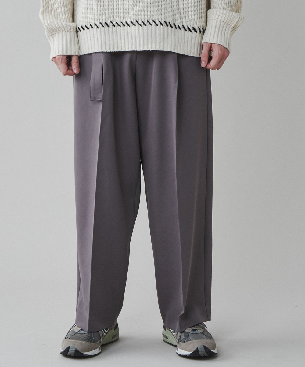 Dグレー モデル：180cm L着用