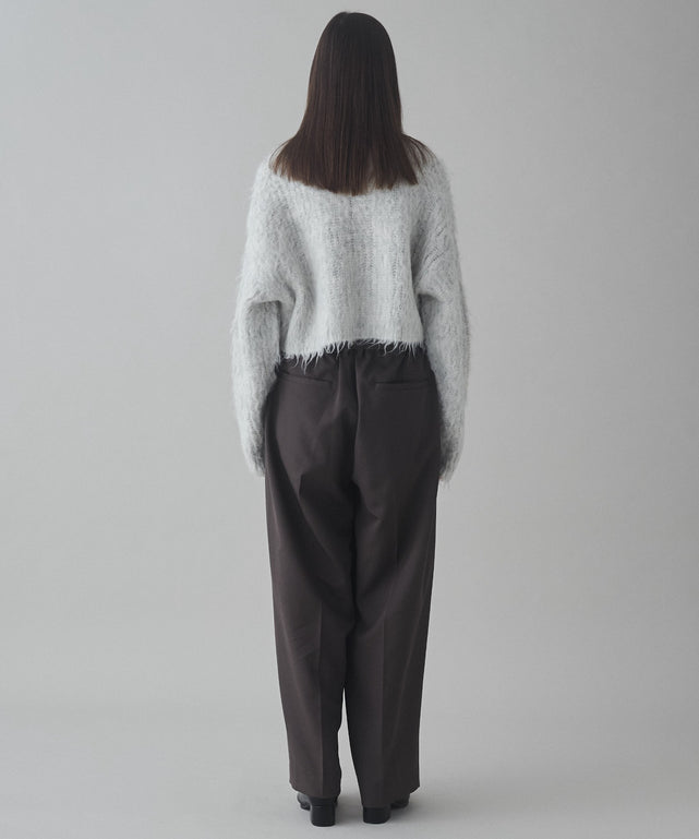 ブラウン モデル：173cm L着用