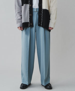 ブルー モデル：180cm L着用