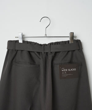 トロミベルト付きワイドスラックス