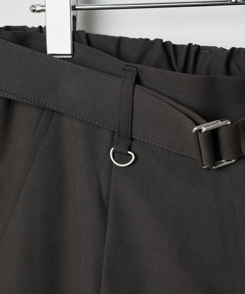 トロミベルト付きワイドスラックス