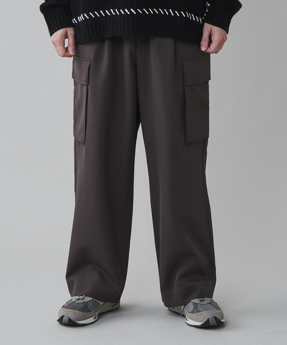 ブラウン モデル：180cm L着用