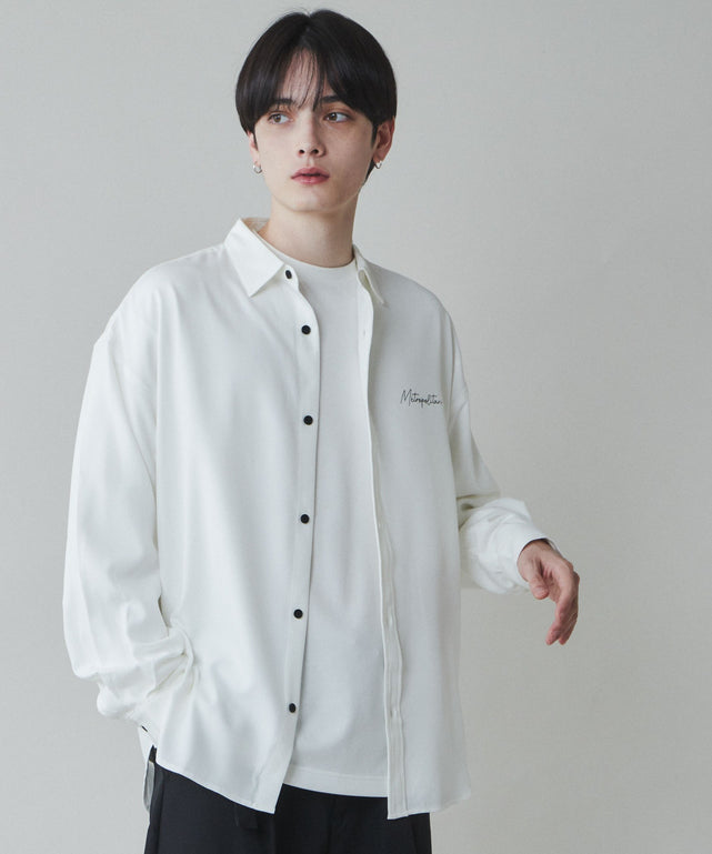 アムンゼンシンプルロゴBIGシャツ/ホワイト モデル：180cm L着用