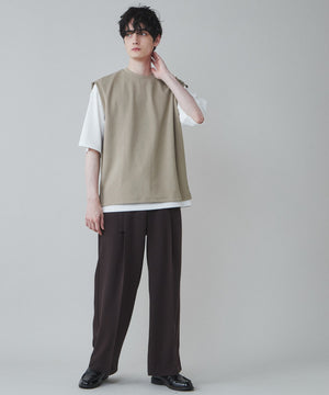 ベージュその他 モデル：180cm L着用