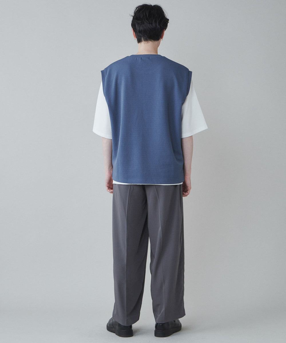 ブルーその他 モデル：180cm L着用