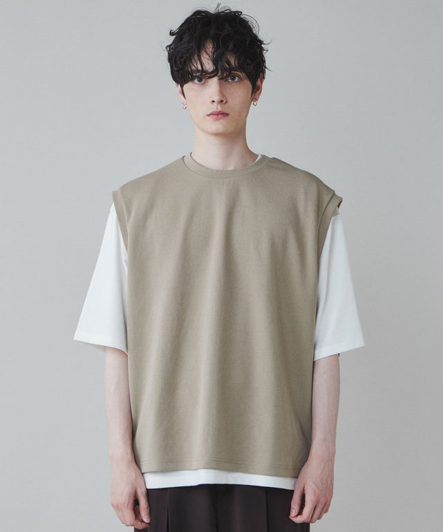 ベージュその他 モデル：180cm L着用