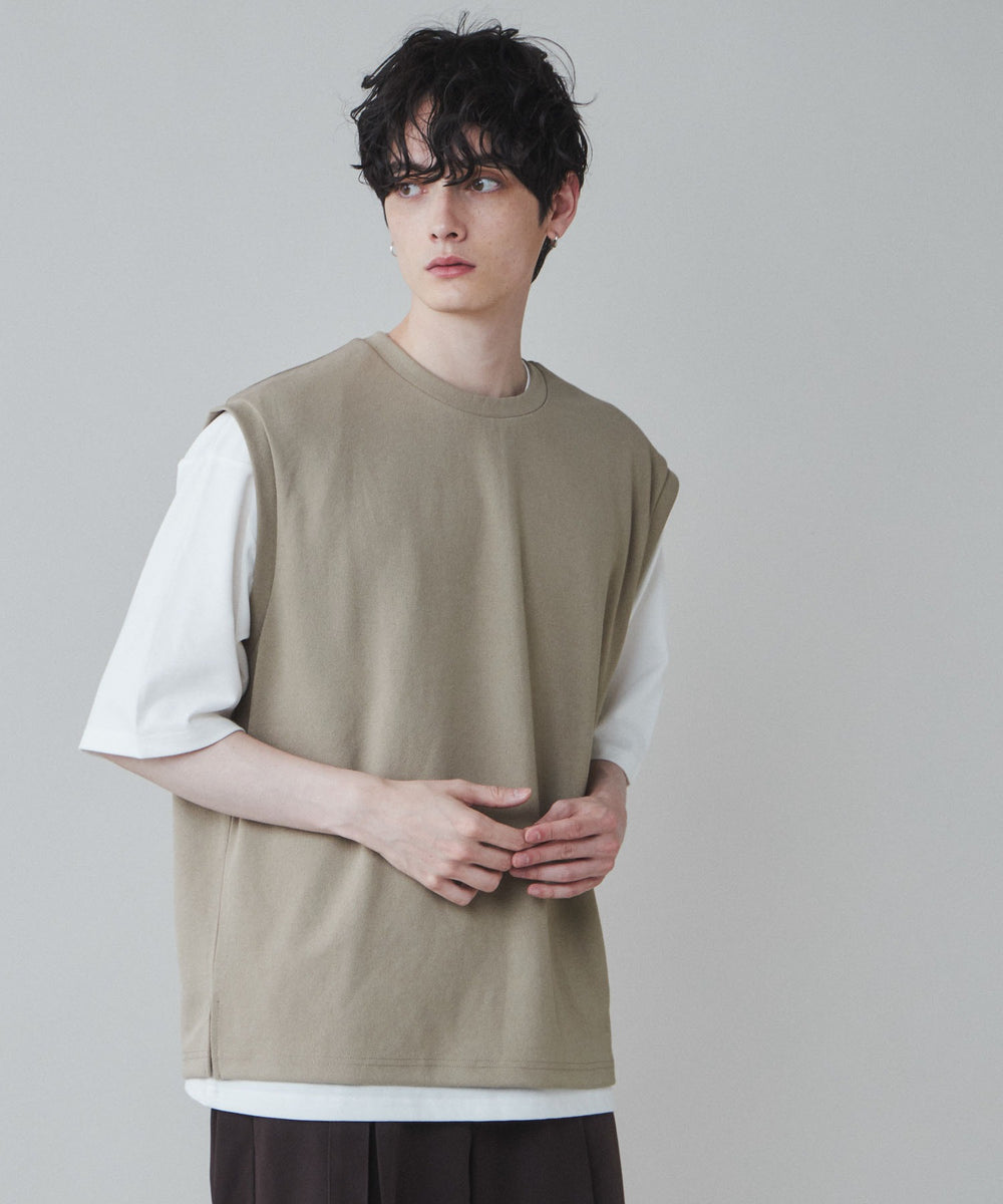 ベージュその他 モデル：180cm L着用