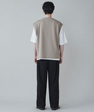 ベージュ モデル：180cm L着用