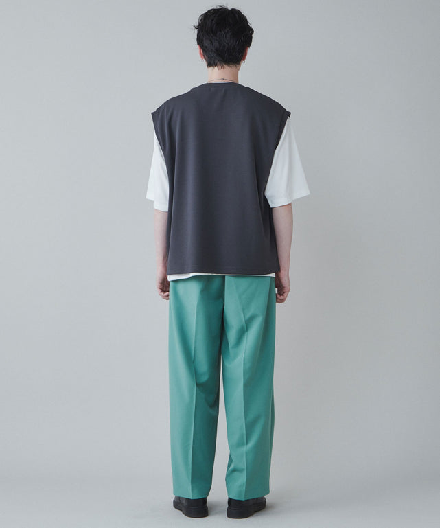 Dグレー モデル：180cm L着用