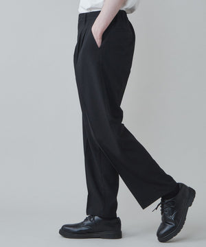 ブラック モデル：180cm L着用